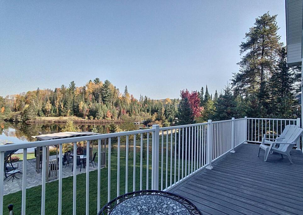 Formidable Waterfront - Formidable Sur Bord De L'eau